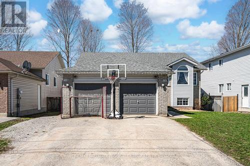 11 VERNON STREET  Essa, ON L3W 0V5