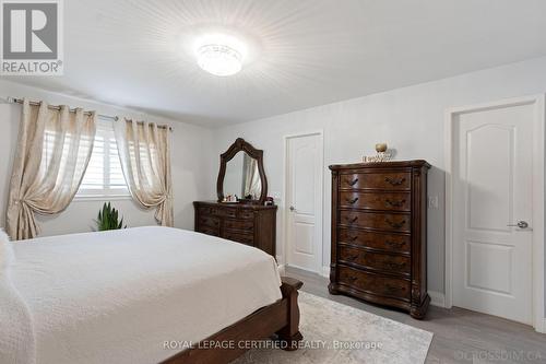 3814 Ridgepoint Way, Mississauga, ON - Indoor Photo Showing Bedroom