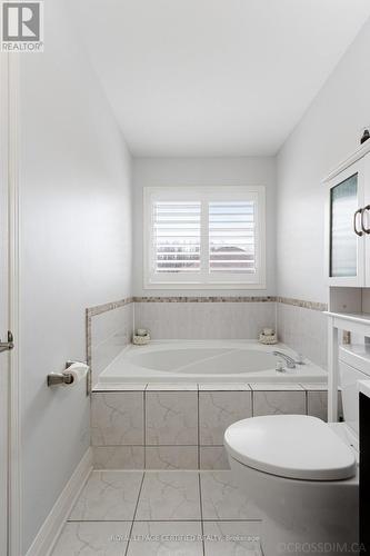 3814 Ridgepoint Way, Mississauga, ON - Indoor Photo Showing Bathroom