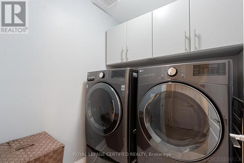 3814 Ridgepoint Way, Mississauga, ON - Indoor Photo Showing Laundry Room