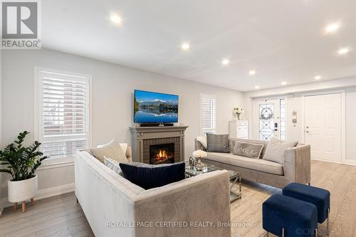 3814 Ridgepoint Way, Mississauga, ON - Indoor Photo Showing Living Room With Fireplace