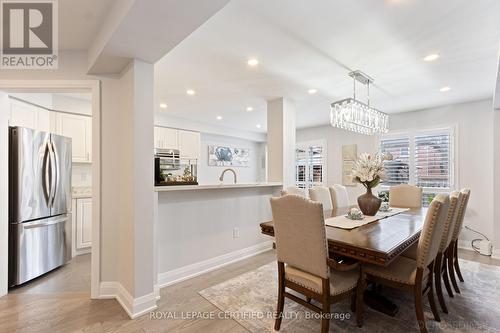 3814 Ridgepoint Way, Mississauga, ON - Indoor Photo Showing Dining Room