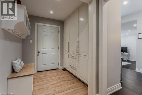 2360 Cavendish Drive, Burlington, ON - Indoor Photo Showing Other Room