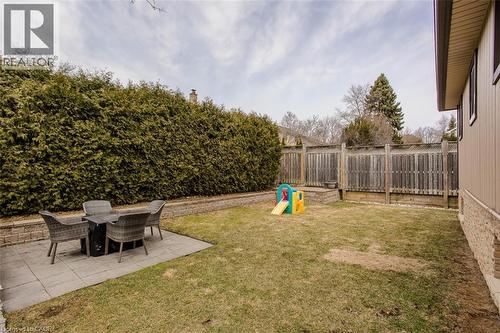 2360 Cavendish Drive, Burlington, ON - Outdoor