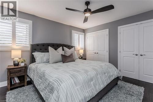 2360 Cavendish Drive, Burlington, ON - Indoor Photo Showing Bedroom