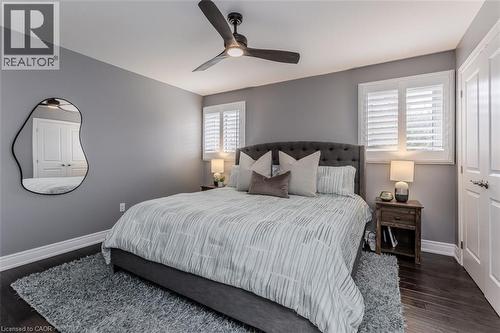 2360 Cavendish Drive, Burlington, ON - Indoor Photo Showing Bedroom
