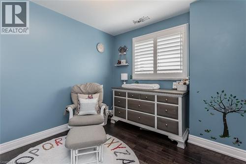 2360 Cavendish Drive, Burlington, ON - Indoor Photo Showing Bedroom