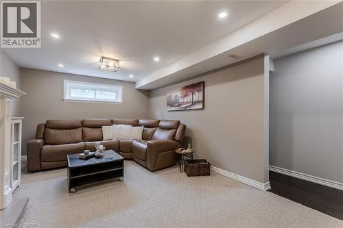 2360 Cavendish Drive, Burlington, ON - Indoor