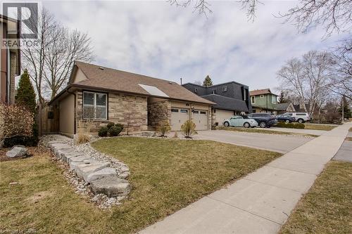 2360 Cavendish Drive, Burlington, ON - Outdoor