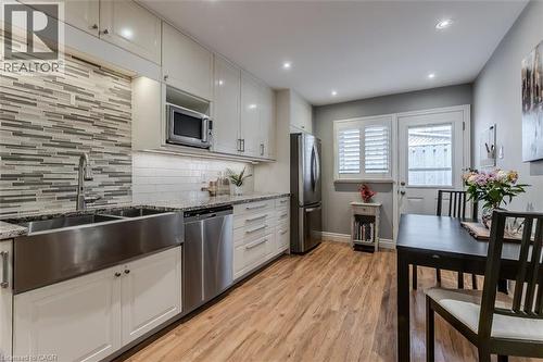 2360 Cavendish Drive, Burlington, ON - Indoor Photo Showing Kitchen With Stainless Steel Kitchen With Upgraded Kitchen