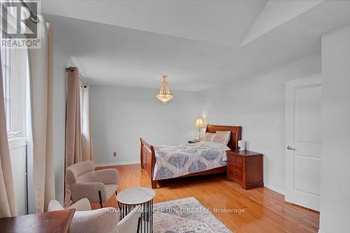 35 Trenholme Crescent, Hamilton, ON - Indoor Photo Showing Bedroom