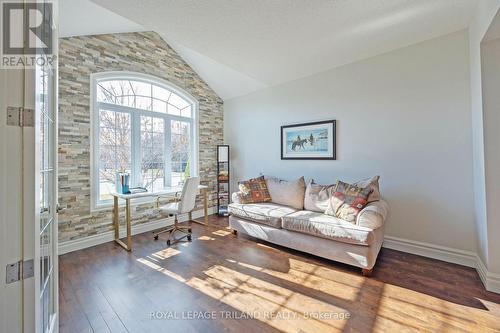 2091 Pennyroyal Street, London North (North D), ON - Indoor Photo Showing Living Room