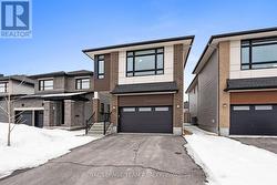 539 HONEYLOCUST AVENUE  Ottawa, ON K2V 0L8