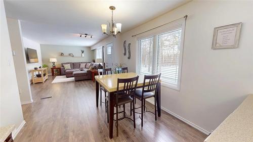 96048 4 Road E, Teulon, MB - Indoor