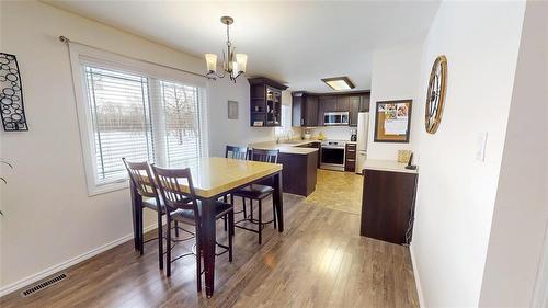 96048 4 Road E, Teulon, MB - Indoor Photo Showing Dining Room