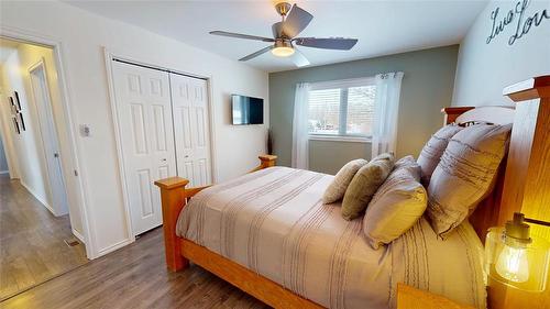 96048 4 Road E, Teulon, MB - Indoor Photo Showing Bedroom