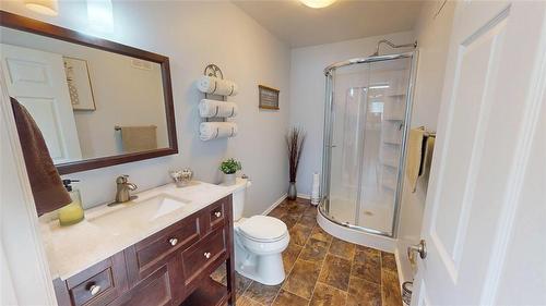 96048 4 Road E, Teulon, MB - Indoor Photo Showing Bathroom
