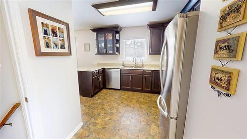 96048 4 Road E, Teulon, MB - Indoor