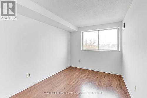 Bedroom 2 - 611 - 5 Weldrick Road W, Richmond Hill (North Richvale), ON - Indoor Photo Showing Other Room
