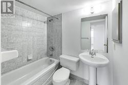 Main Bathroom - 