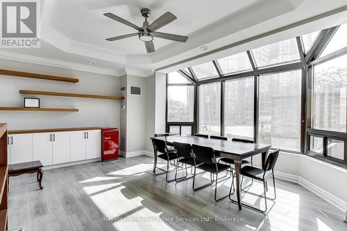 Library - 611 - 5 Weldrick Road W, Richmond Hill (North Richvale), ON - Indoor Photo Showing Dining Room