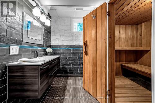 1593 Glenburnie Road, Mississauga, ON - Indoor