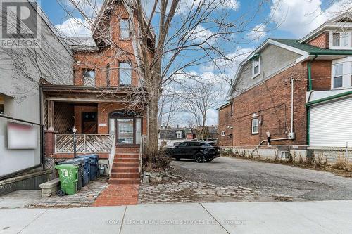530 Bathurst Street, Toronto, ON 
