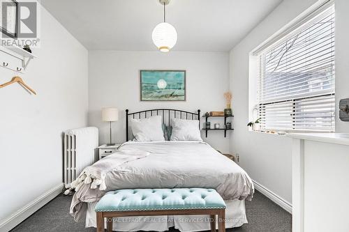 530 Bathurst Street, Toronto, ON 