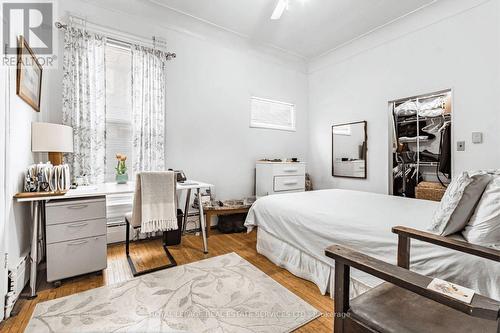 530 Bathurst Street, Toronto, ON 