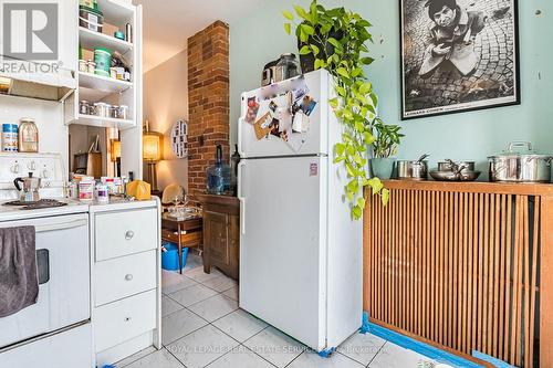 530 Bathurst Street, Toronto, ON 