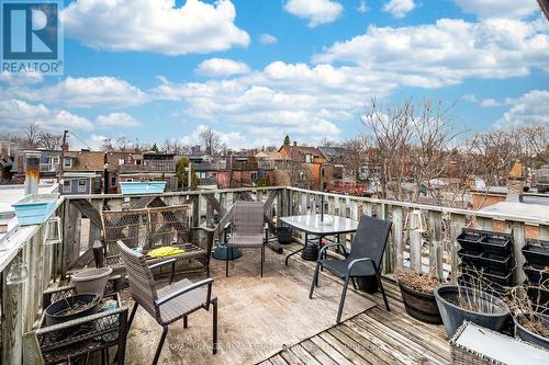 530 Bathurst Street, Toronto, ON 