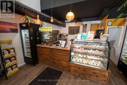 2256 QUEEN STREET E Toronto, ON M4E 1G2