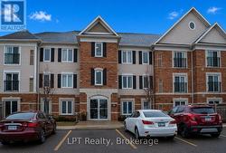 106 - 94 ASPEN SPRINGS DRIVE Clarington (Bowmanville), ON L1C 5N4