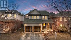 18 REDDENHURST CRESCENT Georgina, ON L4P 4G1