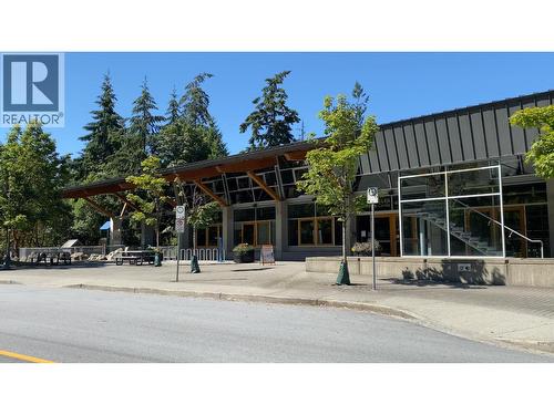 6388 Douglas Street, West Vancouver, BC - Outdoor