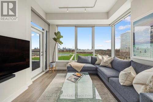 511 - 6 PARKWOOD AVENUE  Toronto, ON M4V 1V1