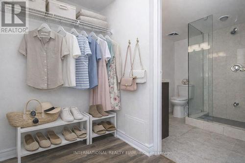 2201 - 3650 Kaneff Crescent, Mississauga, ON - Indoor Photo Showing Bathroom