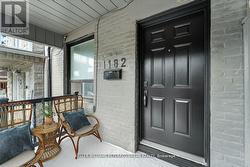 UPPER - 1182 OSSINGTON AVENUE Toronto, ON M6G 3W1