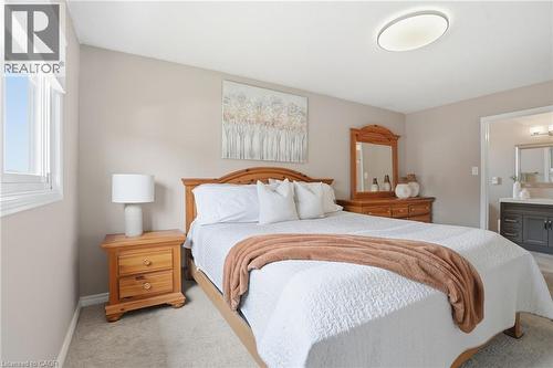 31 Republic Avenue, Hamilton, ON - Indoor Photo Showing Bedroom