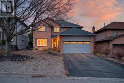 11 GIFFIN ROAD  Hamilton, ON L9H 6S4