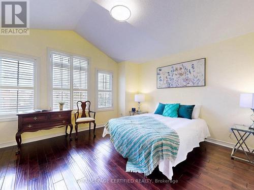 8 Grapevine Road, Caledon, ON - Indoor Photo Showing Bedroom