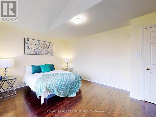 8 Grapevine Road, Caledon, ON - Indoor Photo Showing Bedroom