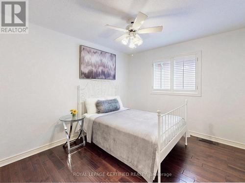 8 Grapevine Road, Caledon, ON - Indoor Photo Showing Bedroom