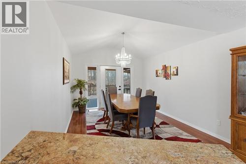 833 Brigadoon Drive, Hamilton, ON - Indoor Photo Showing Dining Room