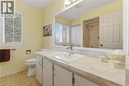 833 Brigadoon Drive, Hamilton, ON - Indoor Photo Showing Bathroom
