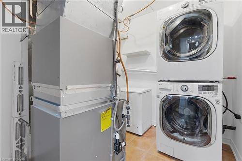 833 Brigadoon Drive, Hamilton, ON - Indoor Photo Showing Laundry Room