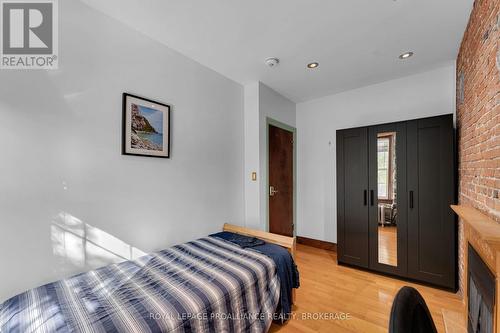 153-155 Brock Street, Kingston (Central City East), ON - Indoor Photo Showing Bedroom