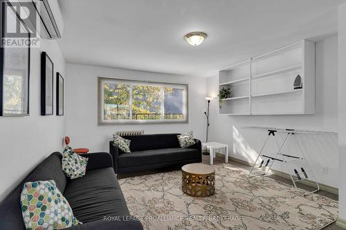 153-155 Brock Street, Kingston (Central City East), ON - Indoor Photo Showing Living Room