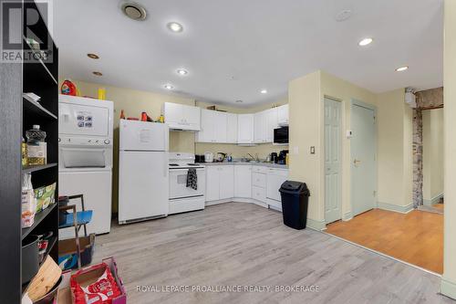 153-155 Brock Street, Kingston (Central City East), ON - Indoor Photo Showing Kitchen