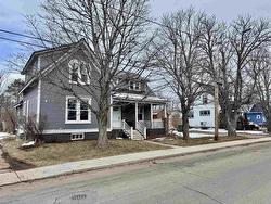 335 Willow Avenue  Summerside, PE C1N 2B2